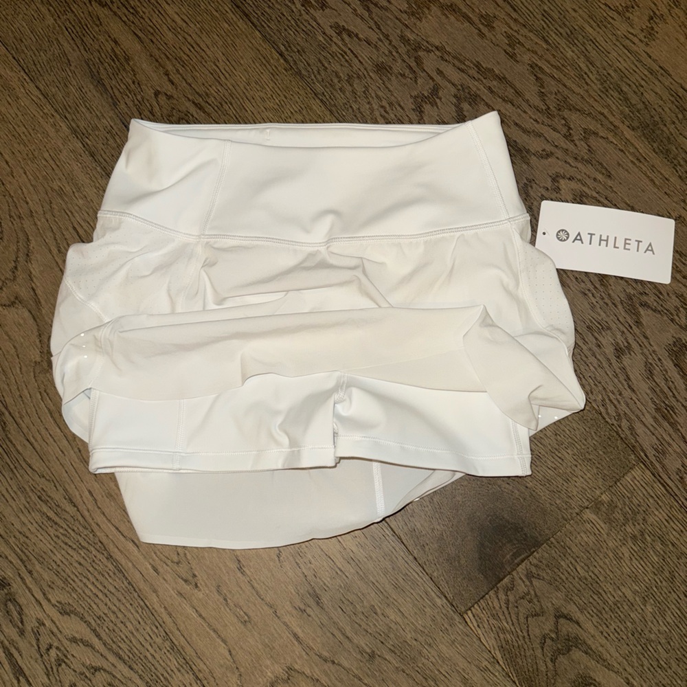 NWT Athleta Run with it 14” skort, white, XS - Picture 4 of 4